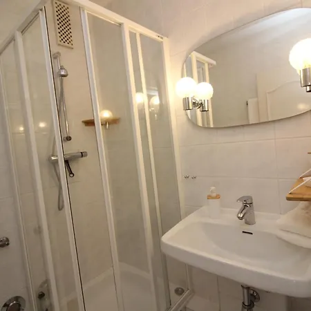 Haus Norderhoog 75 *
